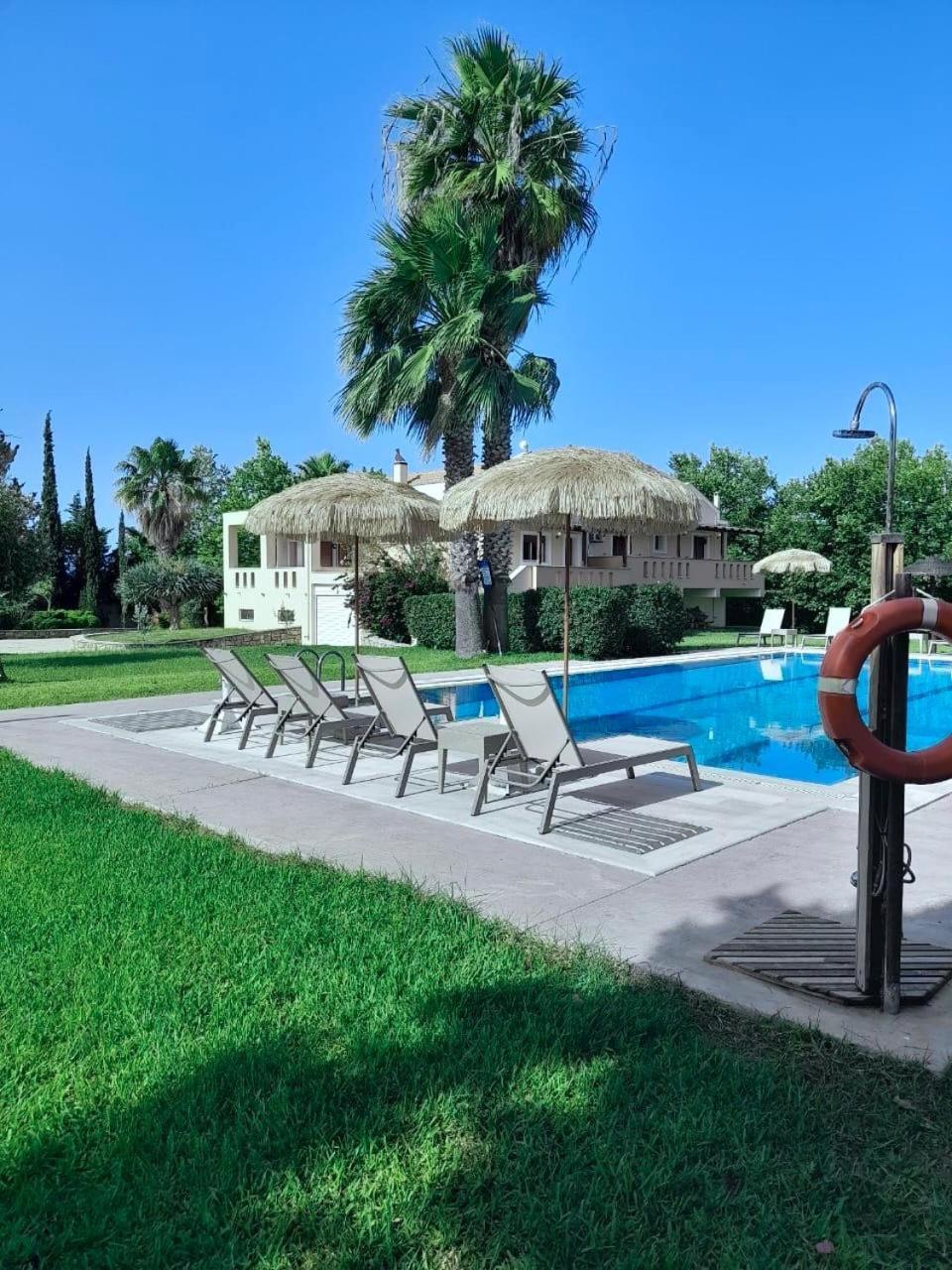 Kalamákion Leone Luxury Villas מראה חיצוני תמונה